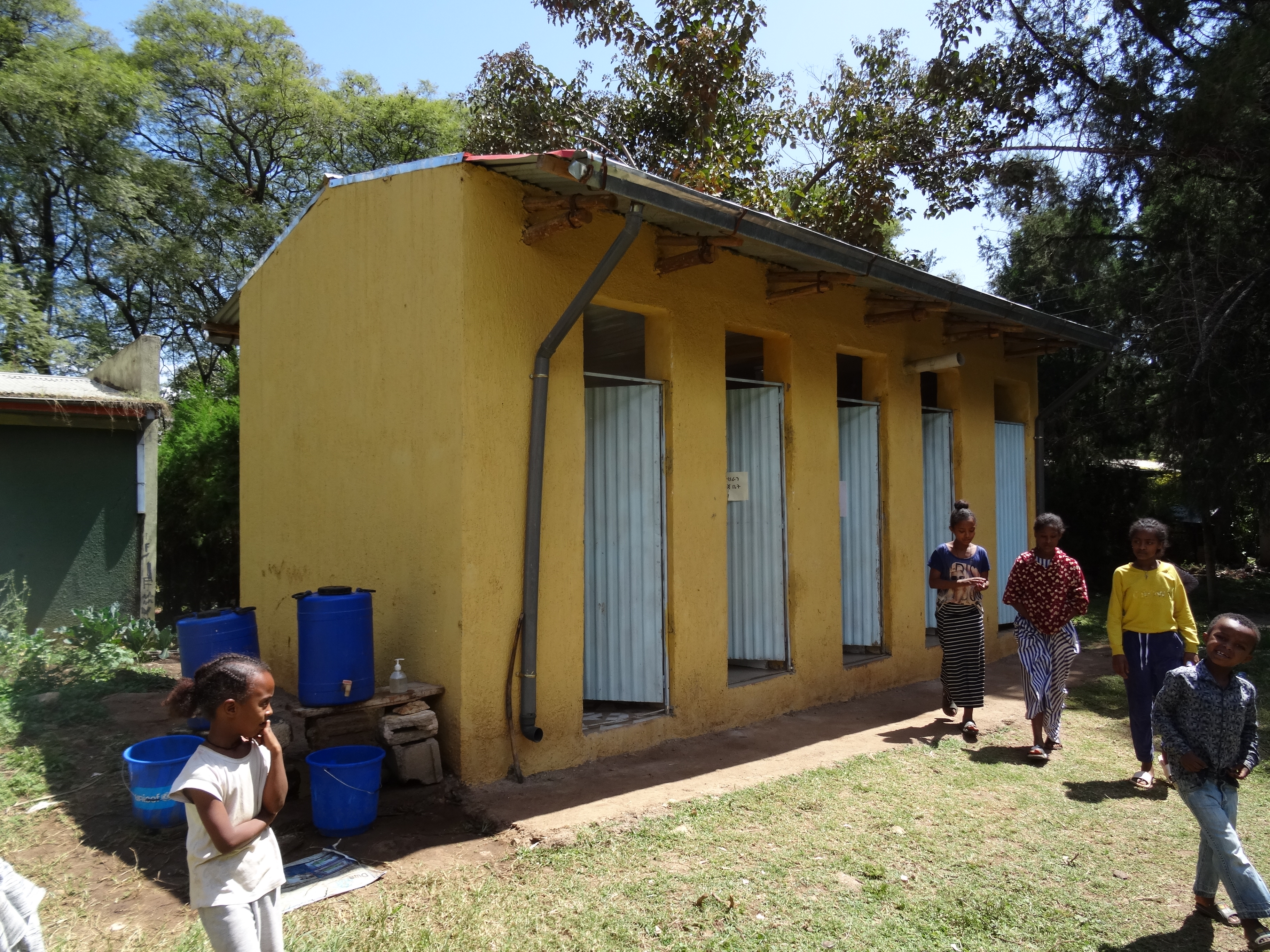 Neues Toilettenhaus in Harar